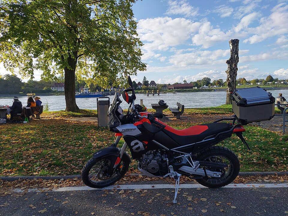 Aprilia Tuareg 660