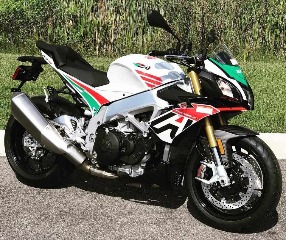 Aprilia Tuono V4 1100 (RR / Factory)