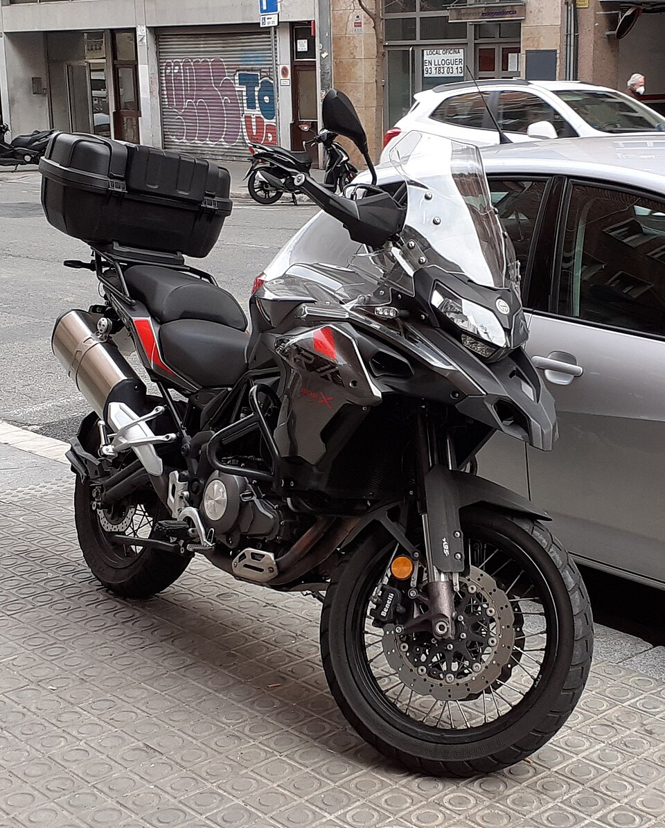Benelli TRK 702 / TRK 702 X
