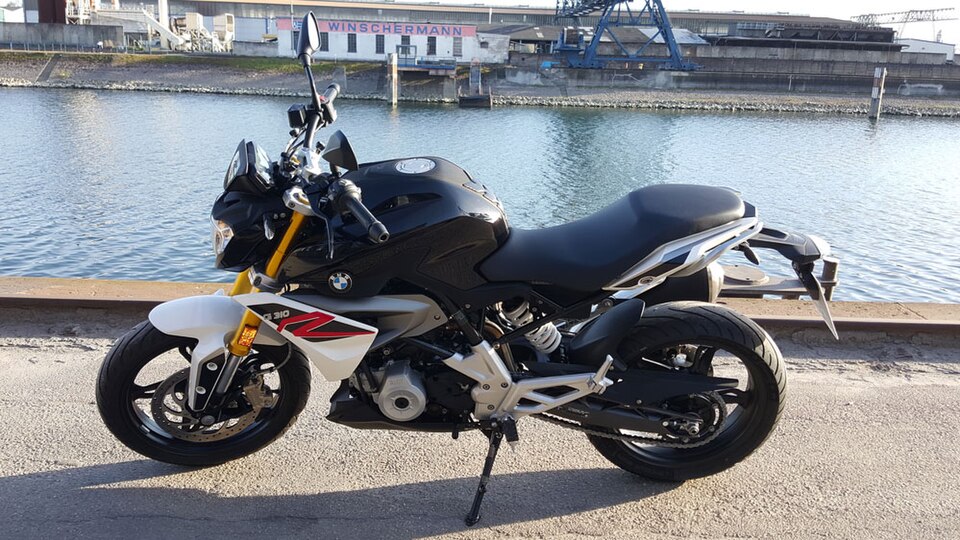 BMW G 310 R
