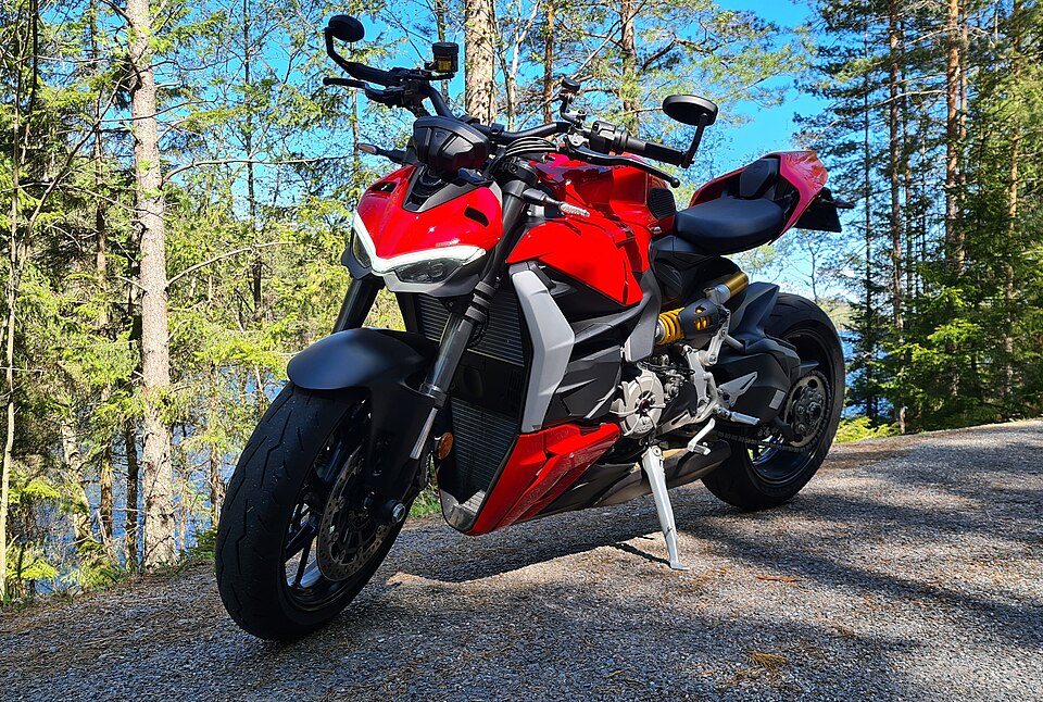 Ducati Streetfighter V2 (955 Superquadro)