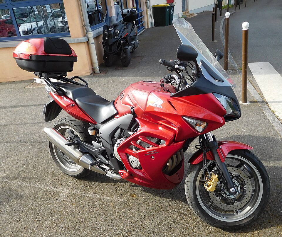 Honda CBF600N / CBF600S (PC38 / PC43)