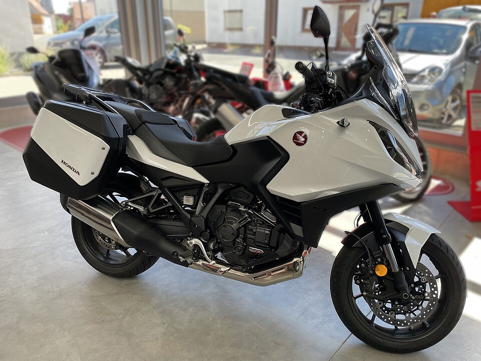 Honda NT1100 (SC84)