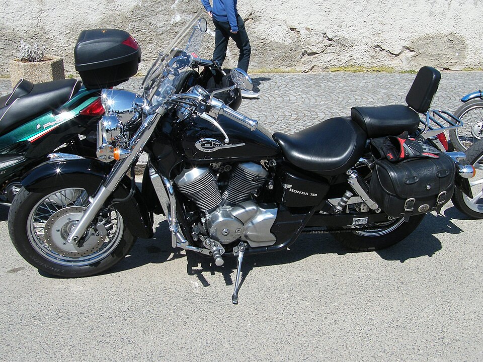 Honda VT750C Shadow / Black Spirit