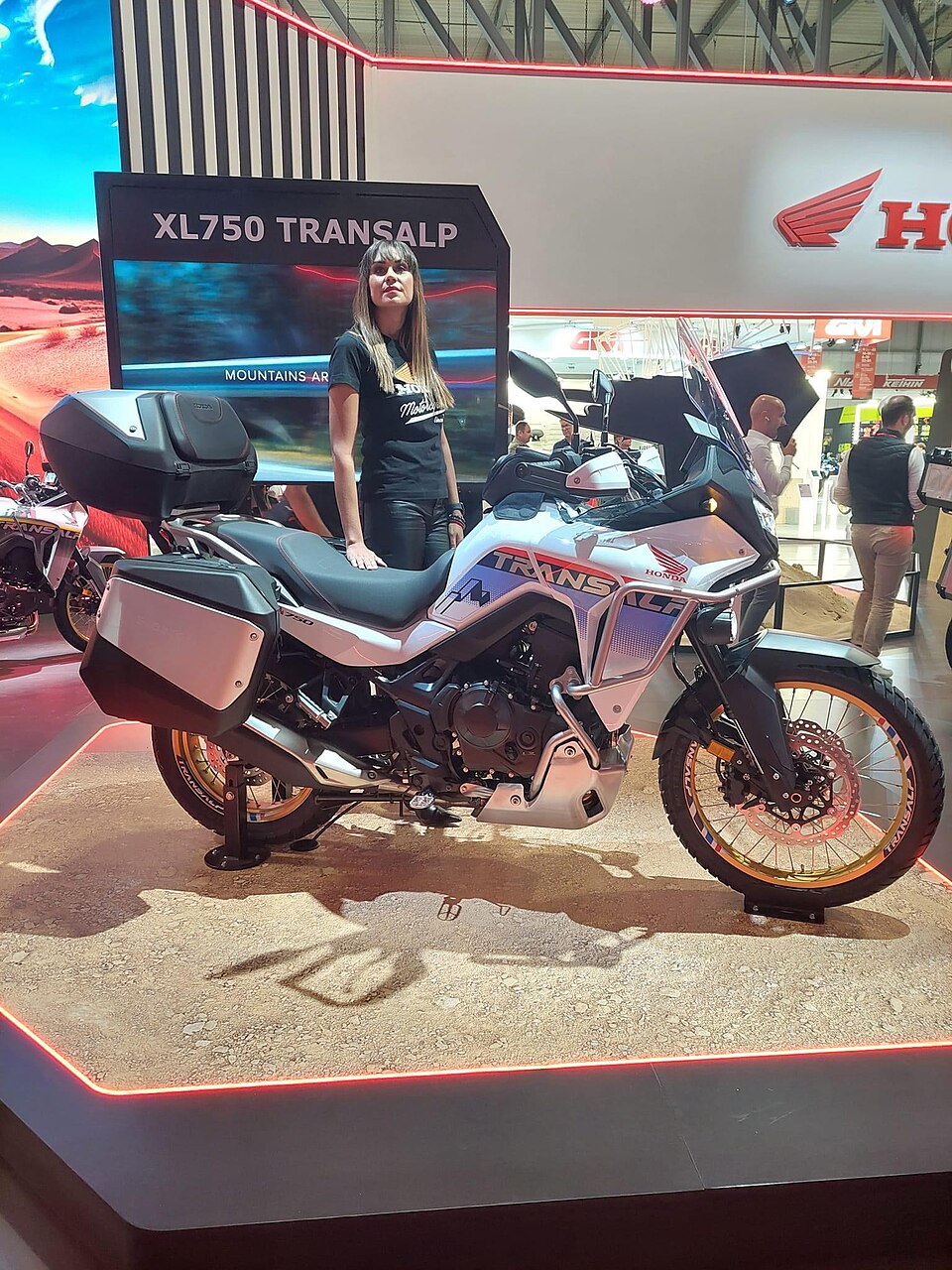 Honda XL750 Transalp (RD16)