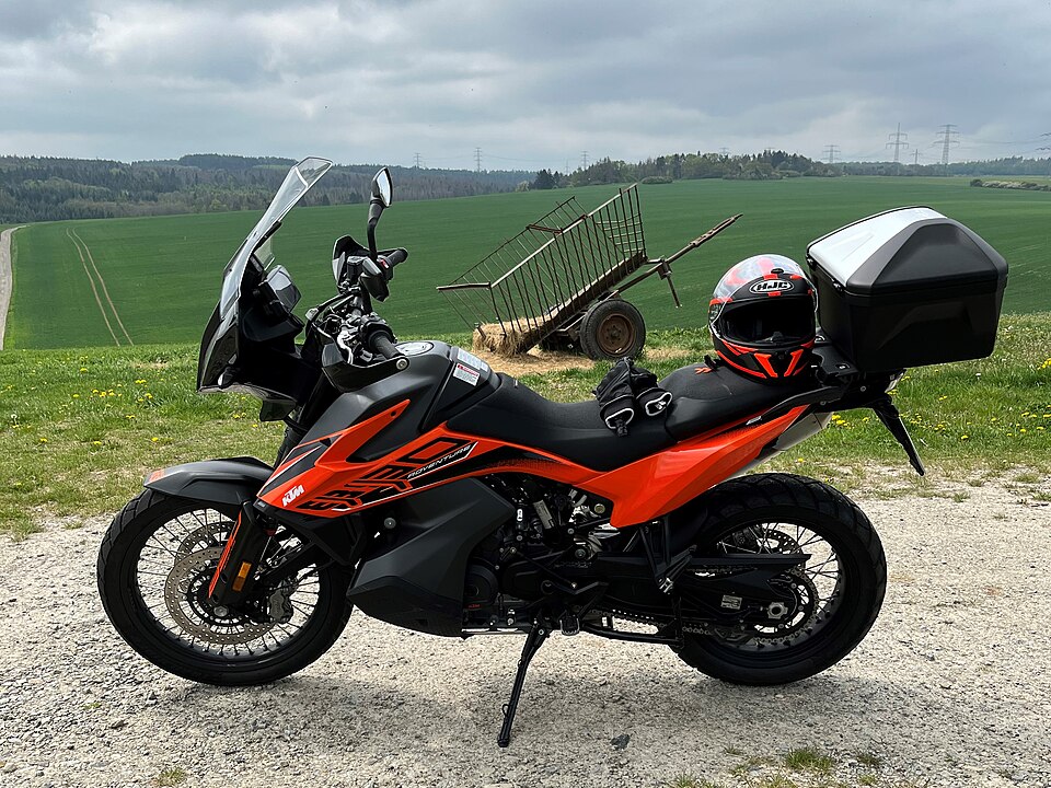 KTM 890 Adventure / 890 Adventure R