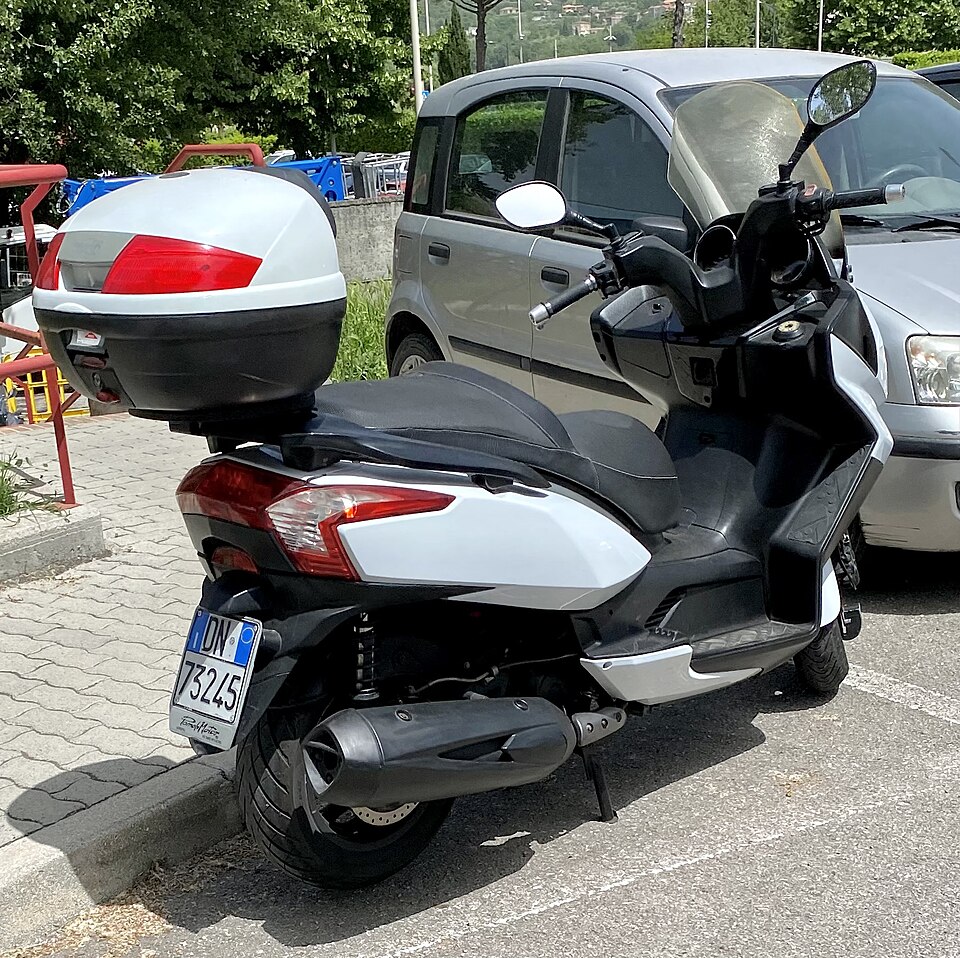 Kymco Downtown 125i / Nuevo Super Dink 125