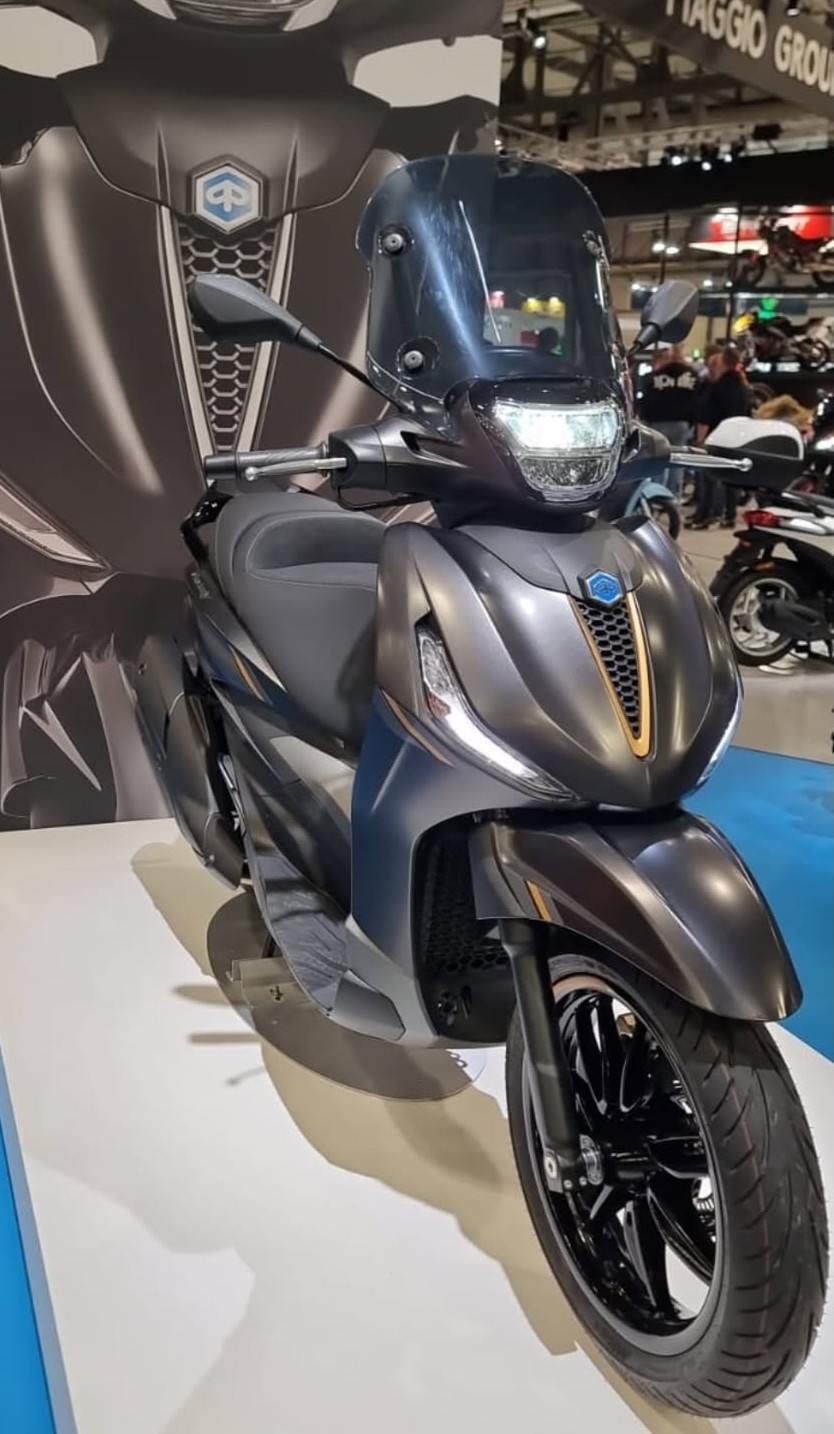 Piaggio Beverly 400 HPE / 400 S (350 SportTouring)