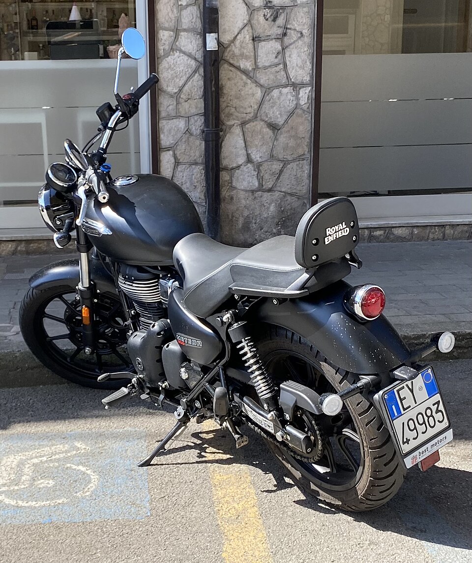 Royal Enfield Meteor 350 (Fireball / Stellar / Supernova)