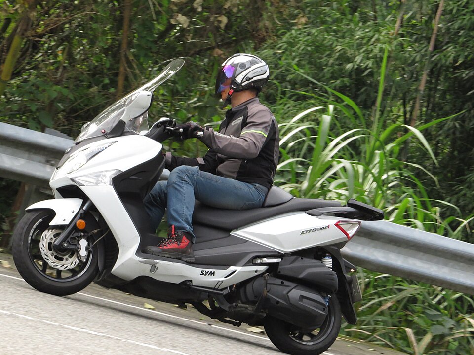 SYM Joymax 125i / 300i (GTS)
