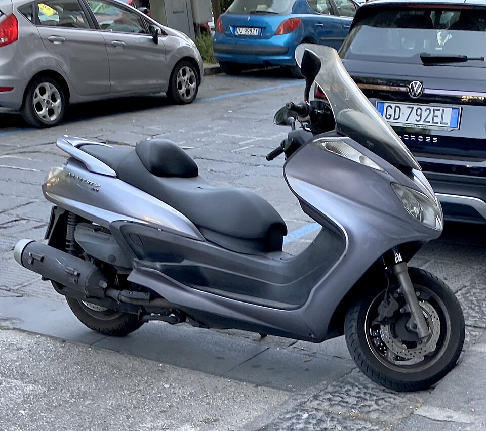 Yamaha Majesty 400 (YP400)