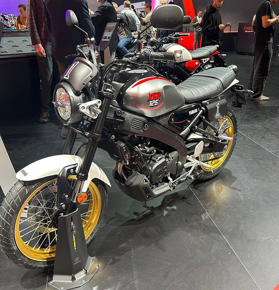 Yamaha XSR125 / XSR125 Legacy (RE44)